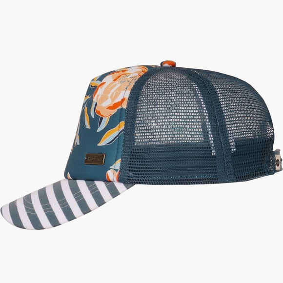 Roxy water come down at trucker - Picture 5 of 5